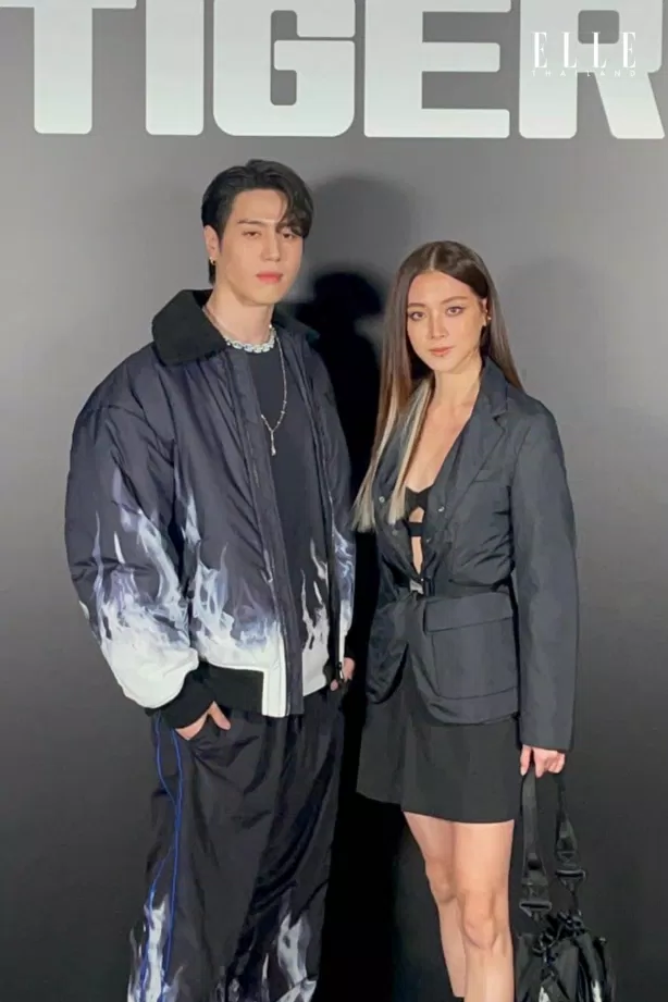 hai đại diện Châu Á cho Onitsuka Tiger thương hiệu trong chương trình biểu diễn thời trang tại Milan (ảnh: Internet)